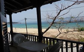 House Kosmas On The Beach